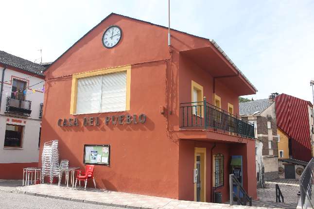 torre-del-bierzo-casa-del-pueblo